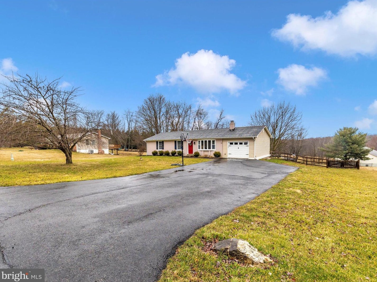 13148 Jesse Smith Rd, Mount Airy MD  21771-5920 exterior