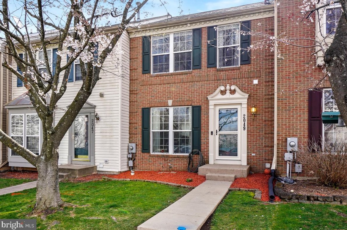 2049 Sumner Dr, Frederick, MD 21702-3137