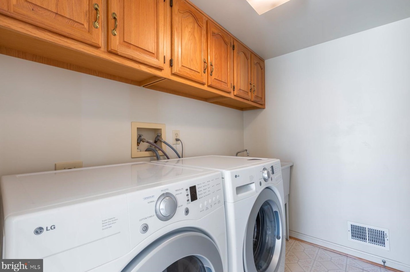 7845 Talbot Run Rd, Mount Airy MD  21771-8408 exterior