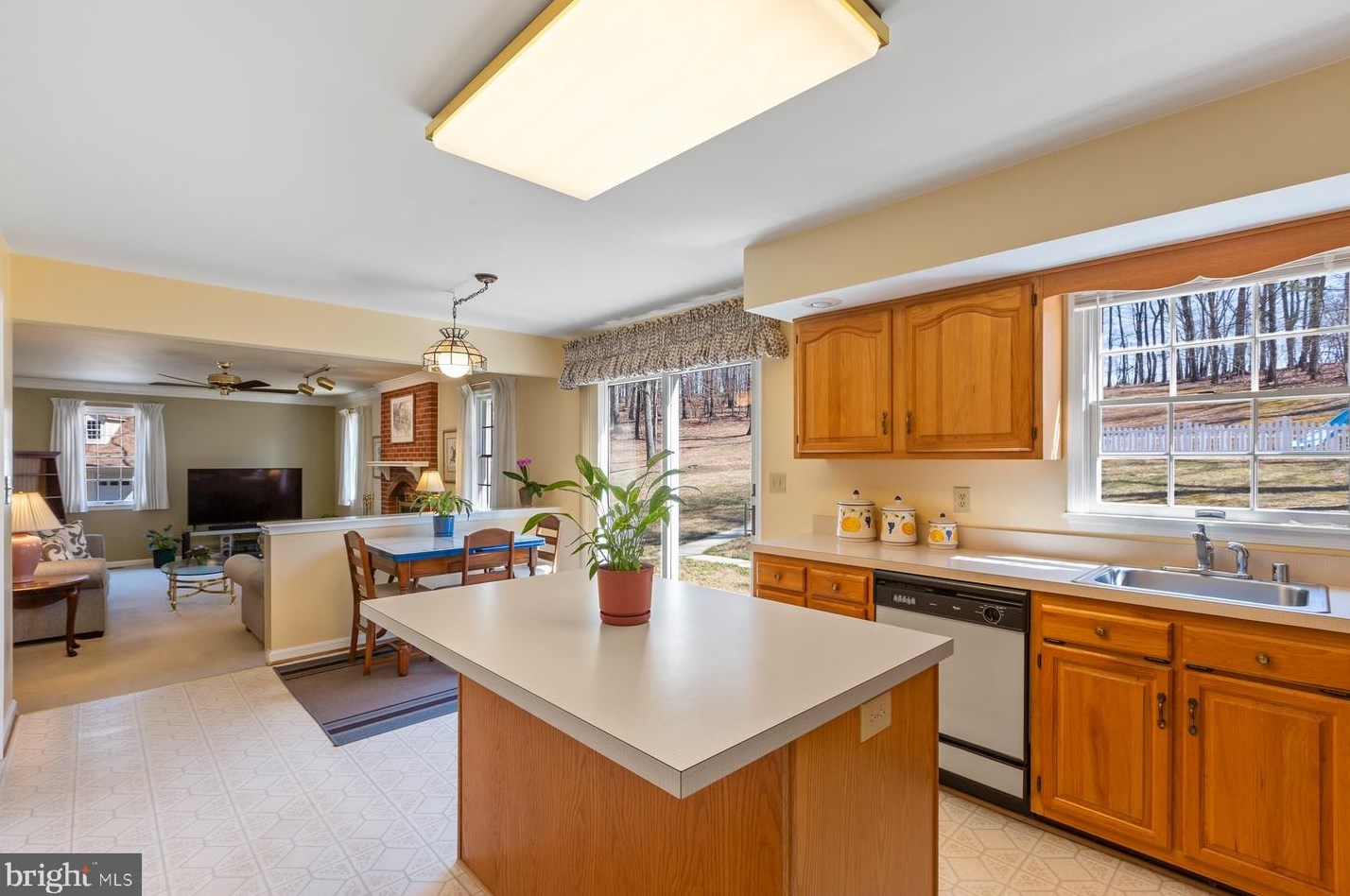 7845 Talbot Run Rd, Mount Airy MD  21771-8408 exterior