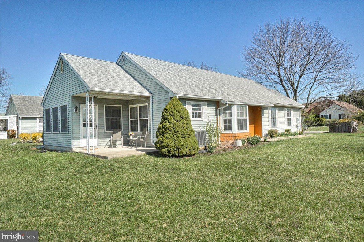 6907 Chokeberry Ct, Frederick, MD 21703-7140