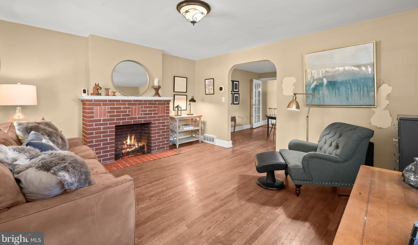 6 12th St, Frederick MD  21701-4529 exterior