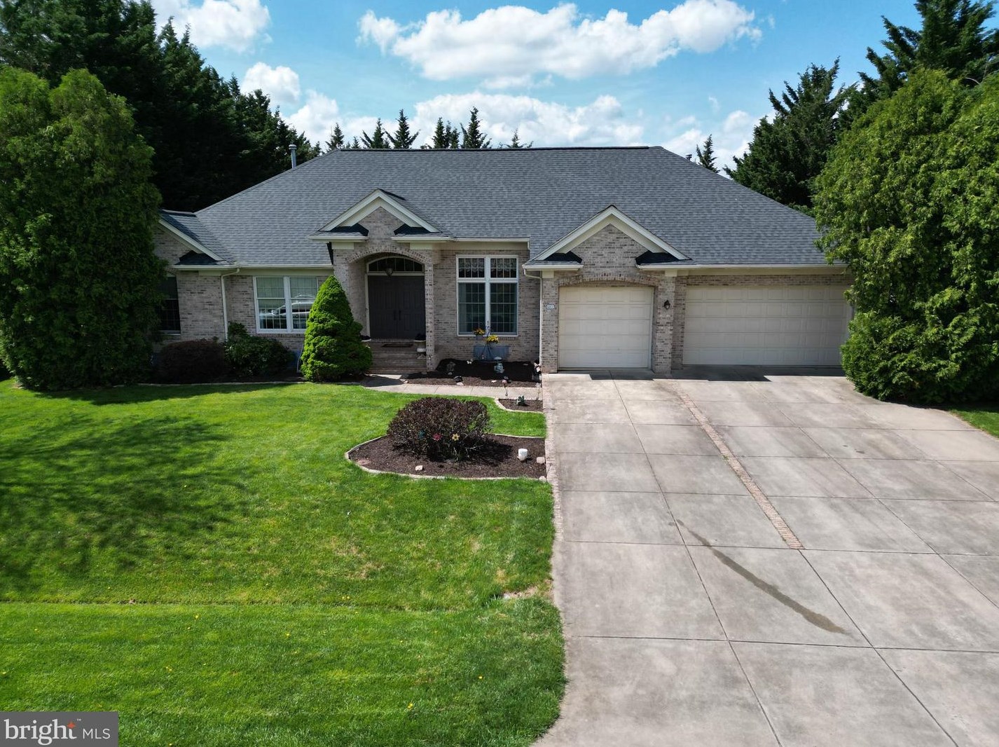 8212 Skipwith Dr, Frederick, MD 21702