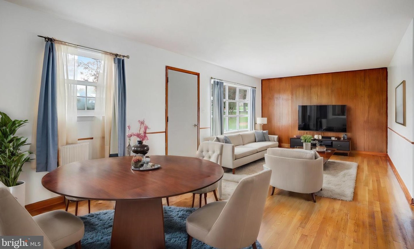 11004 Carriage Ln, Frederick, MD 21701