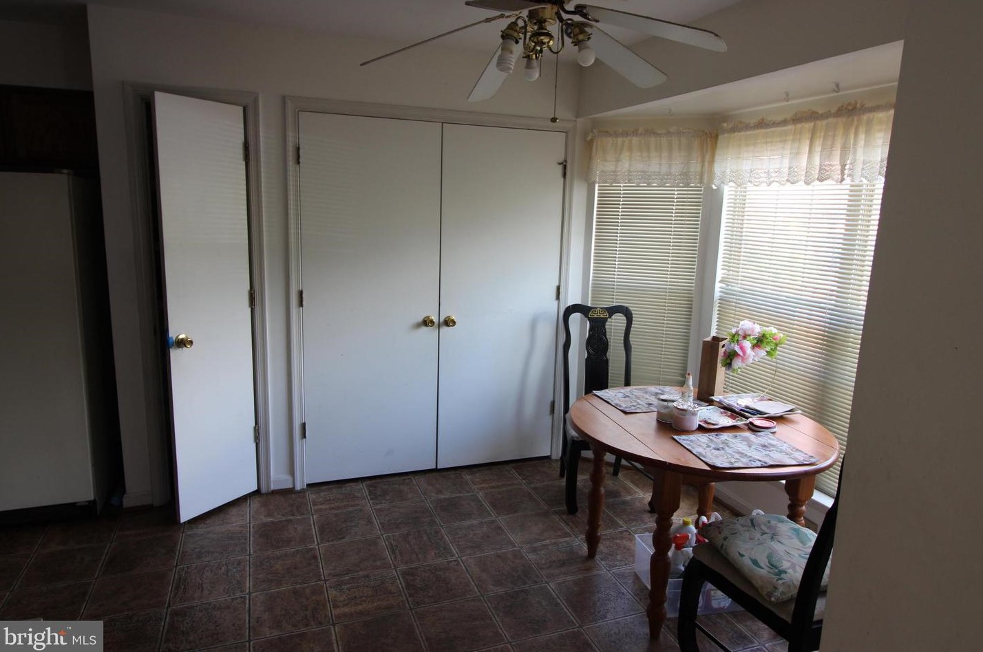 834 Waterford Dr, Frederick, MD 21702