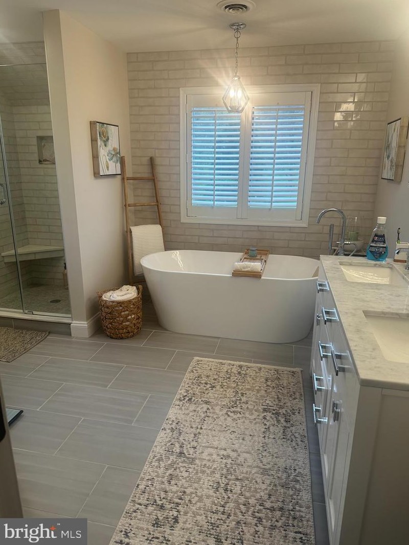 4325 Bill Moxley Rd, Mount Airy MD 21771-4831 exterior