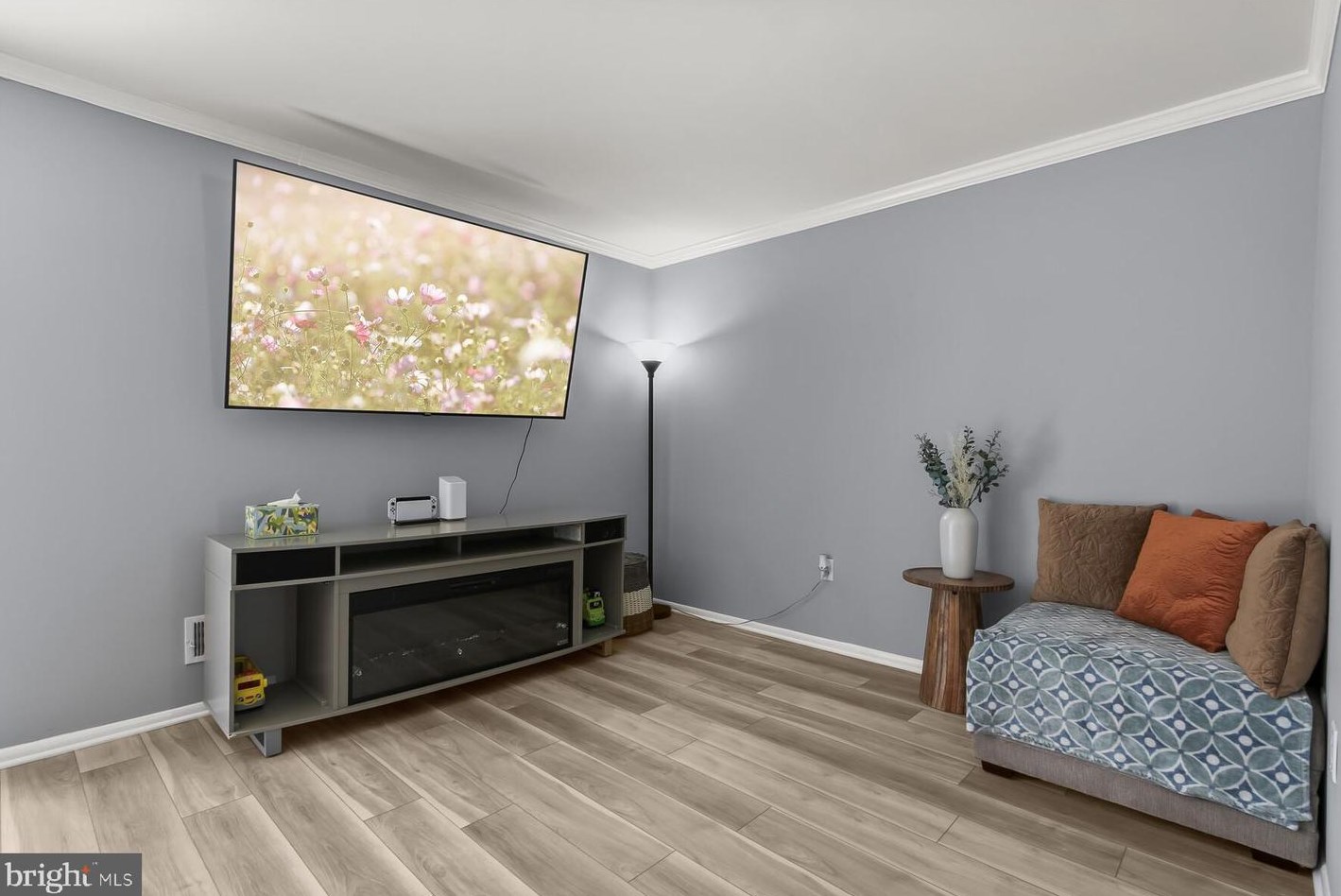 6919 Alex Ct, Frederick MD  21703-9508 exterior