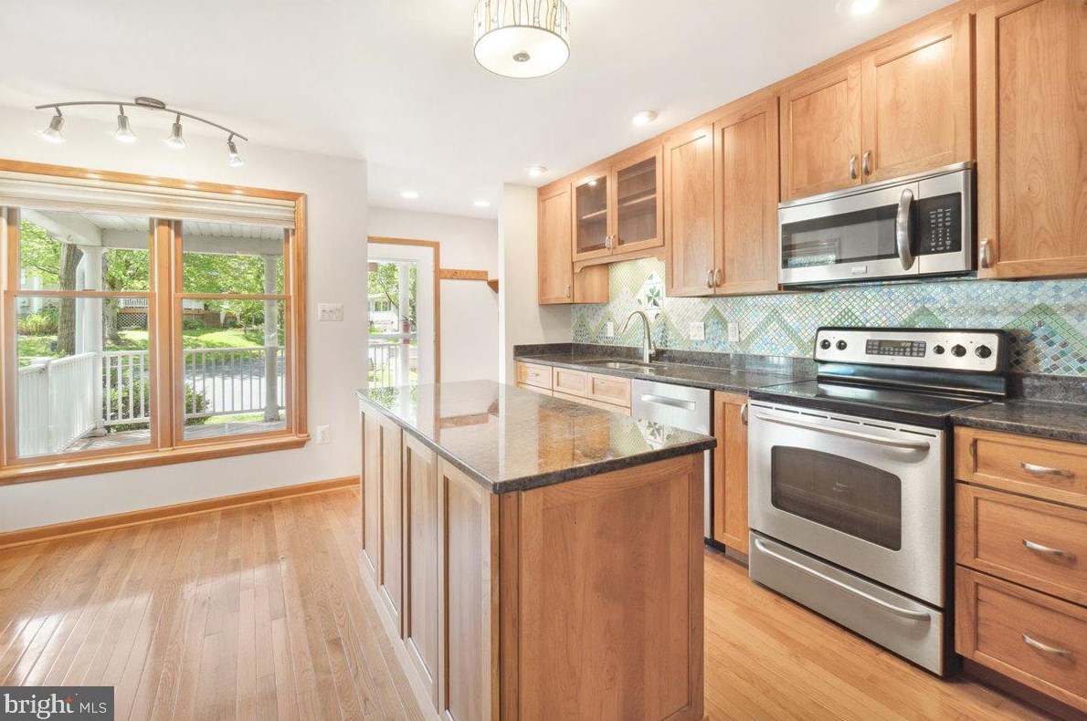 9131 Liberty Village Way, Linwood MD  21791-7301 exterior