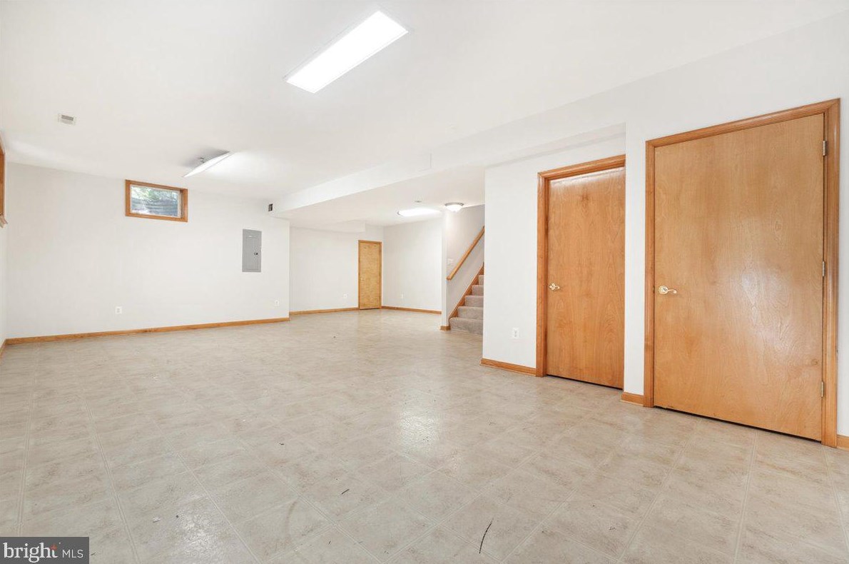 9131 Liberty Village Way, Linwood MD  21791-7301 exterior