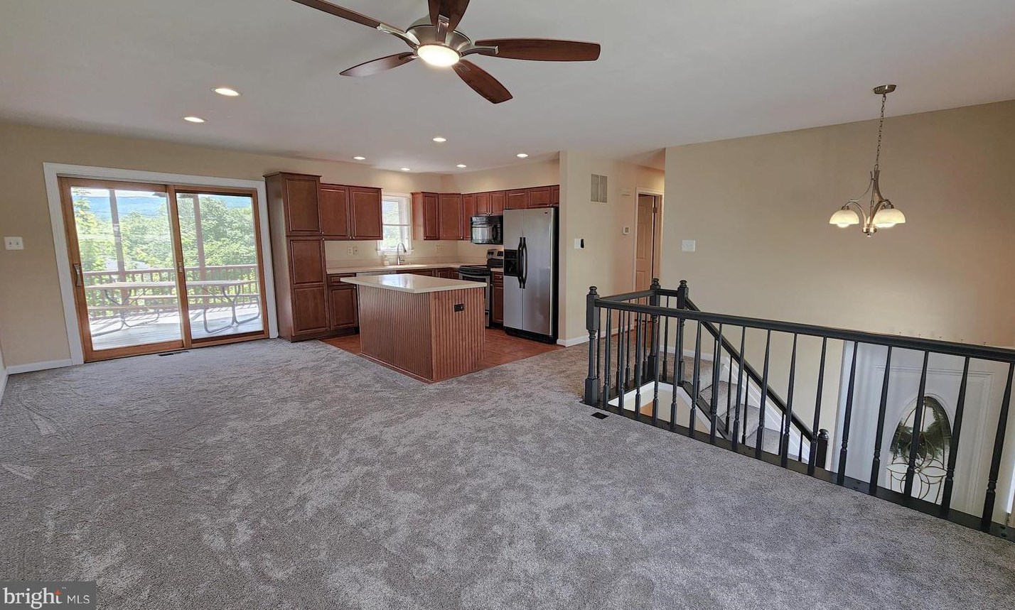 14 Blackford Cir, Graceham, MD 21788