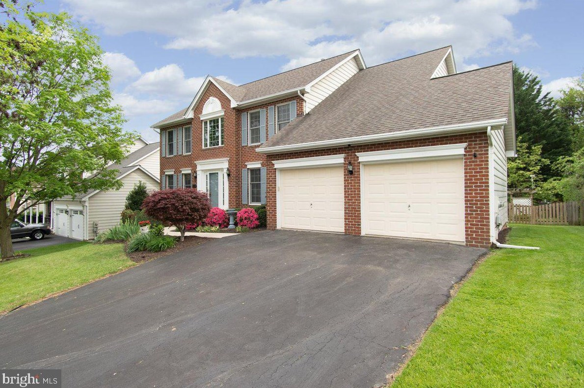 2213 Independence St, Frederick, MD 21702-2620