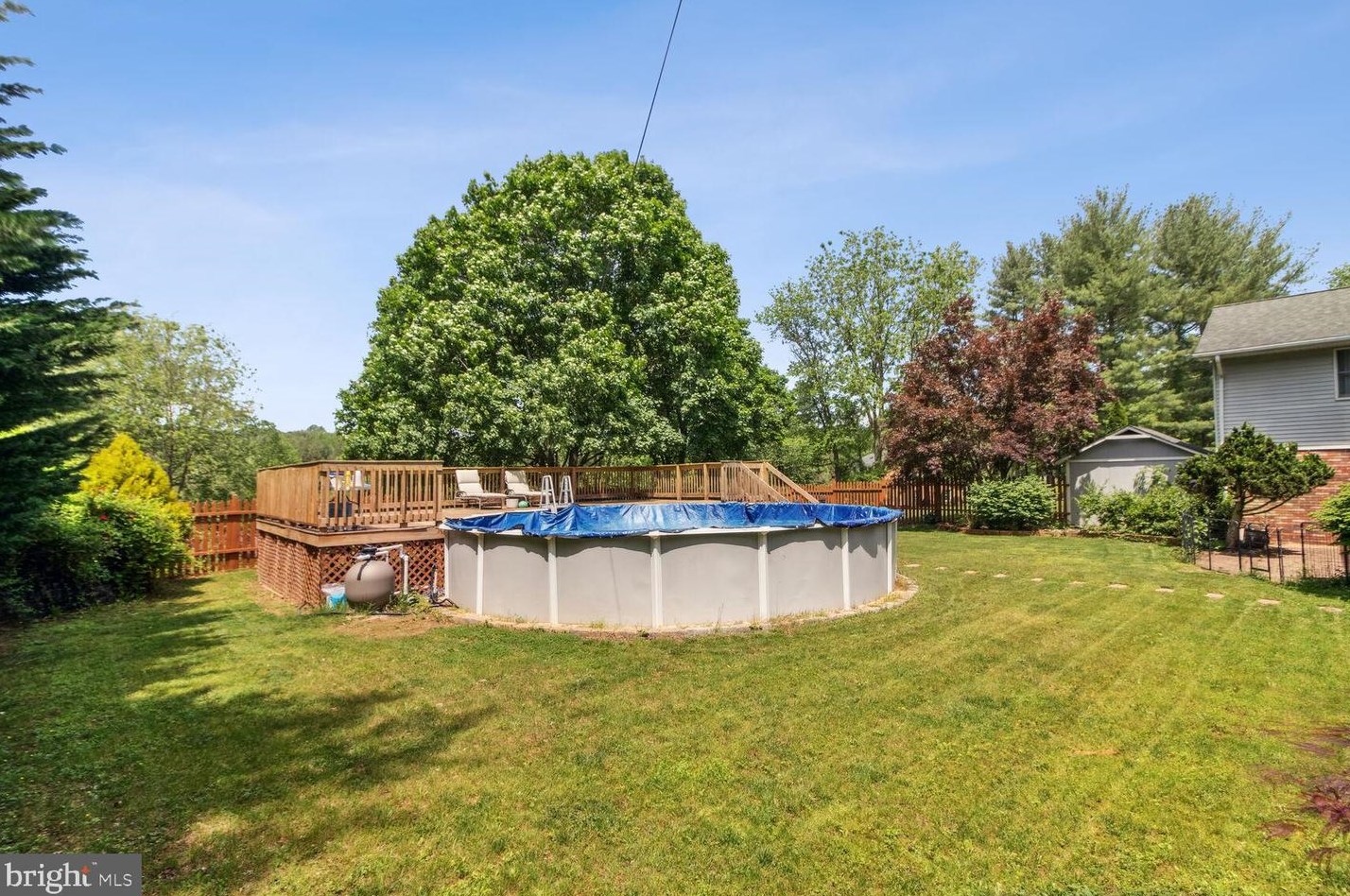 2802 Pheasant Ln, Clarksburg MD exterior