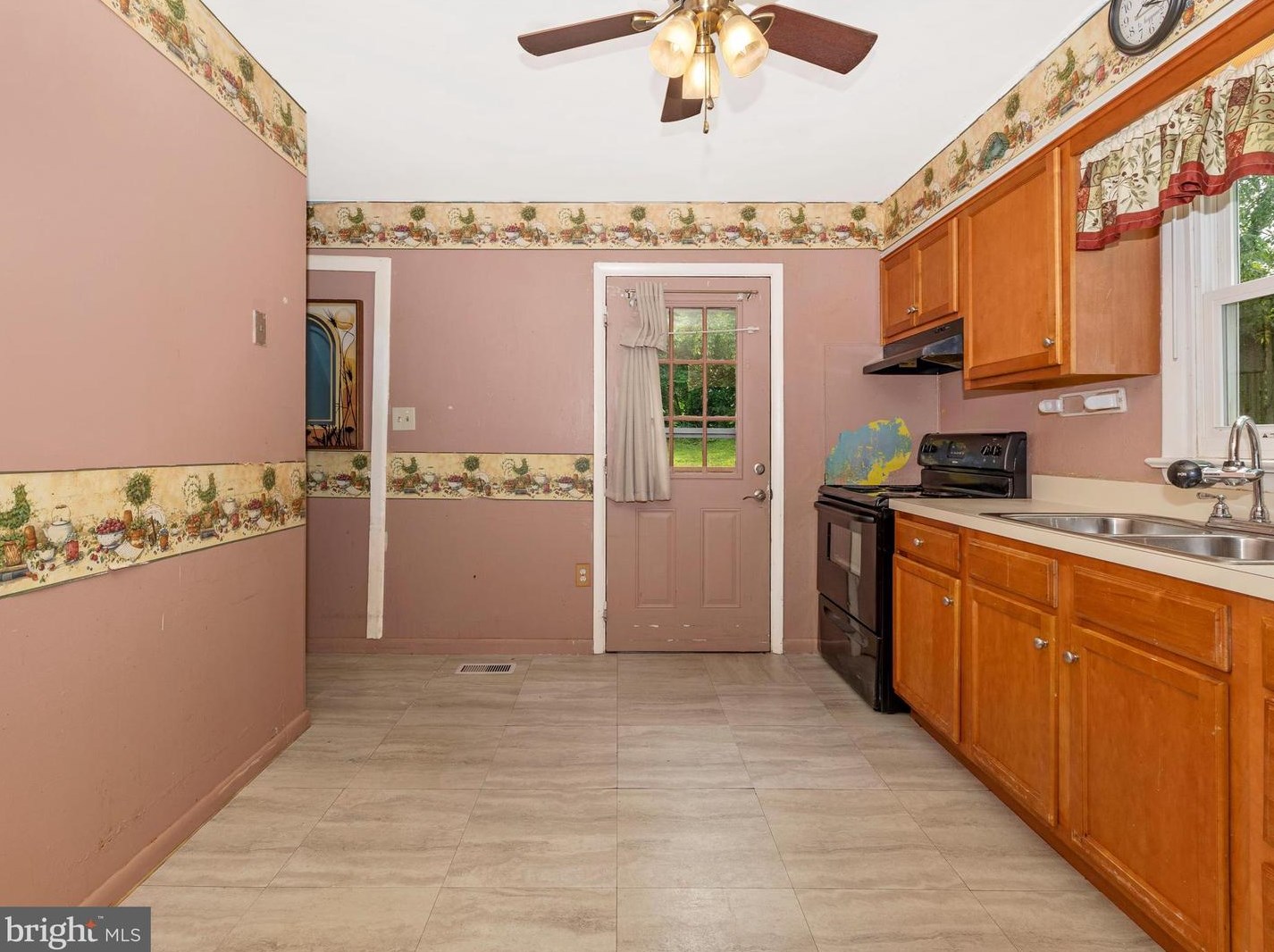 13828 Old Annapolis Rd, Mount Airy MD 21771-5816 exterior