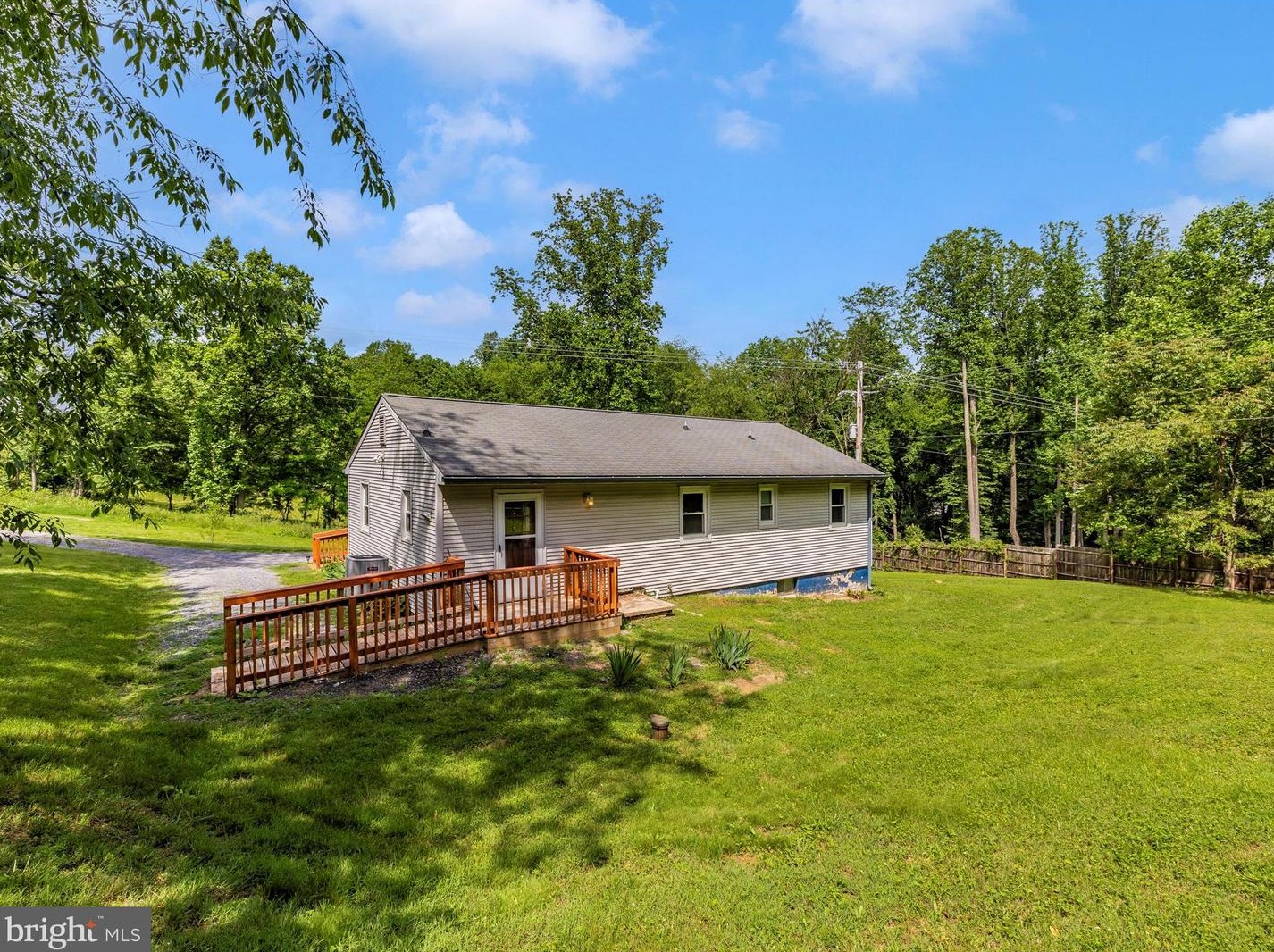 13828 Old Annapolis Rd, Mount Airy MD 21771-5816 exterior