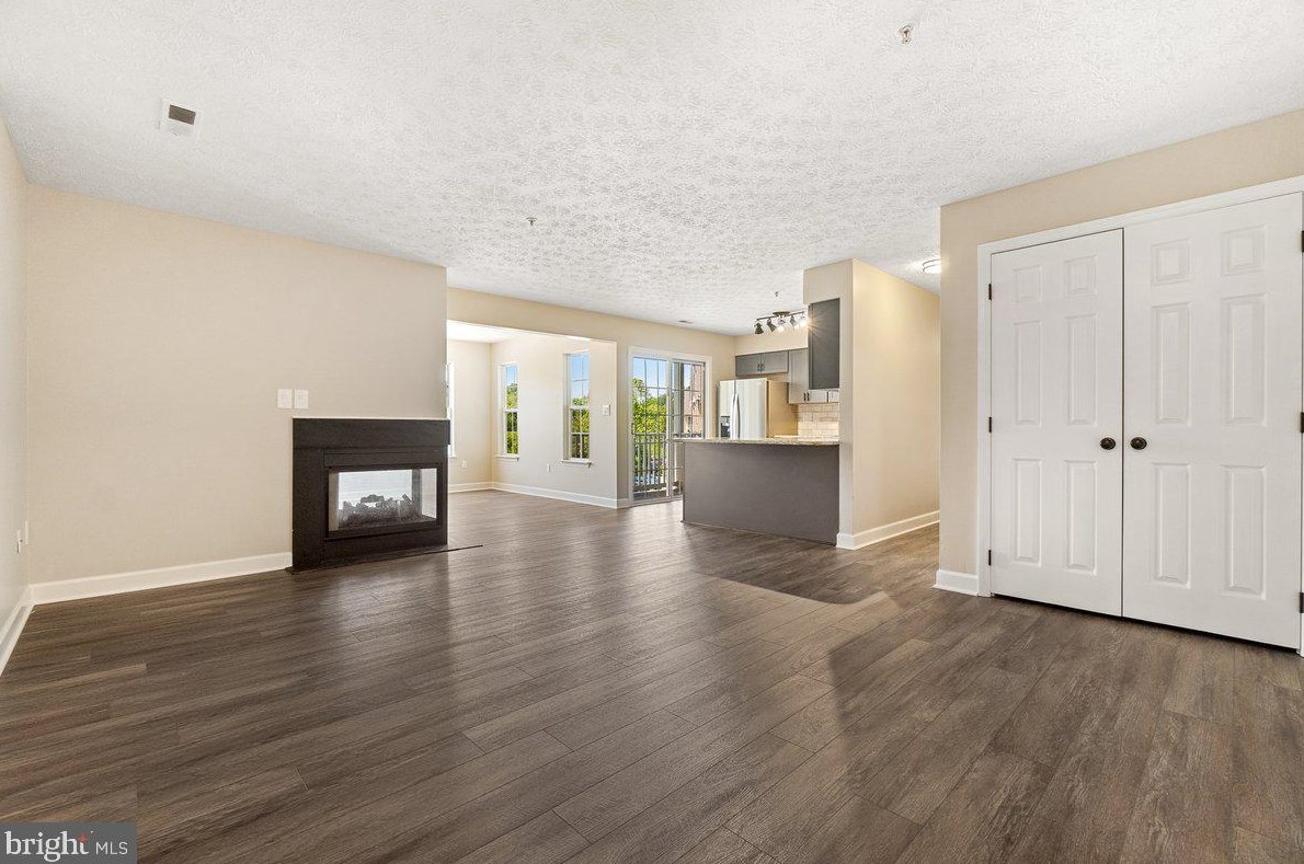 6101 Springwater Pl #1203, Frederick, MD 21701