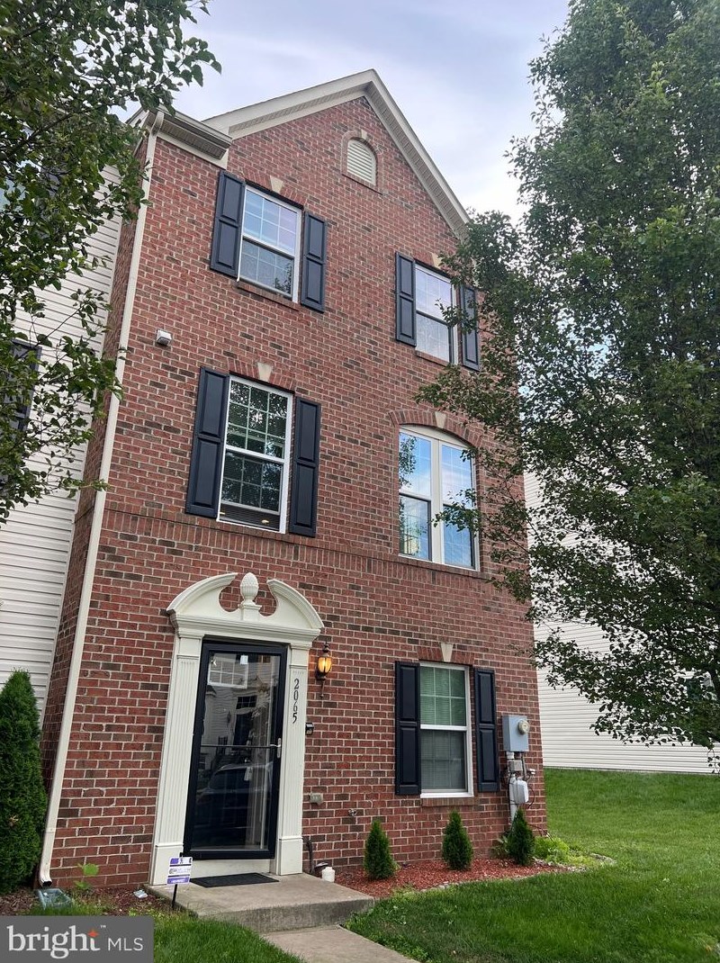 2065 Spring Run Cir, Frederick, MD 21702-6808