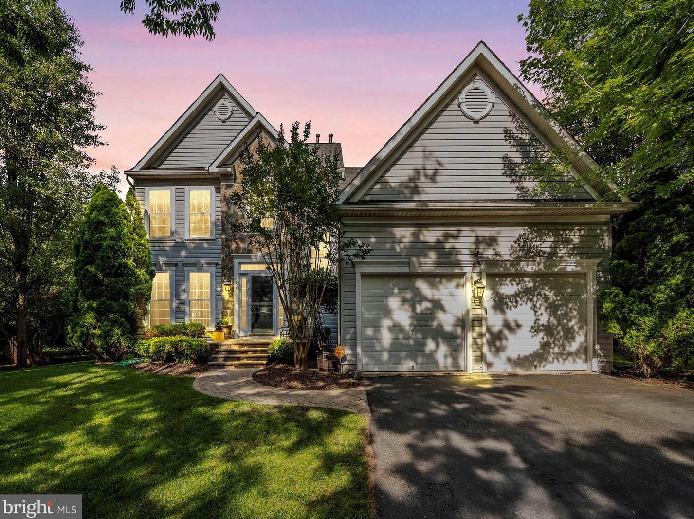 1707 Dearbought Dr, Frederick, MD 21701-9384