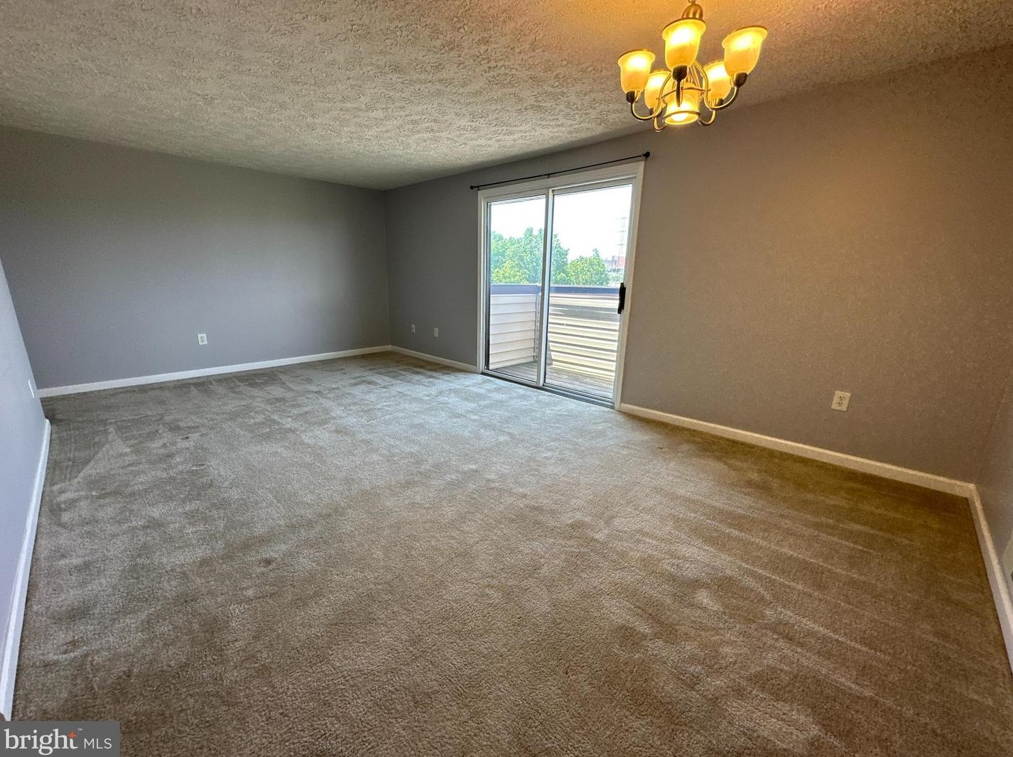 810 Heather Ridge Dr #j, Frederick, MD 21702