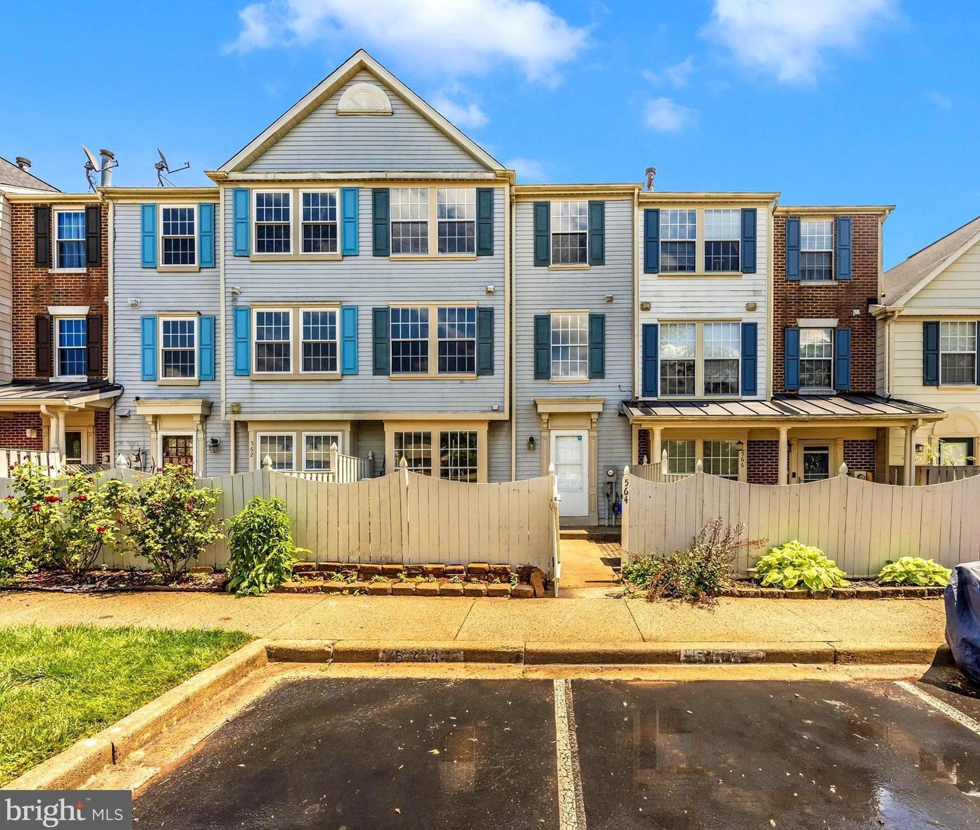 564 Hollyberry Way, Frederick, MD 21703-6216