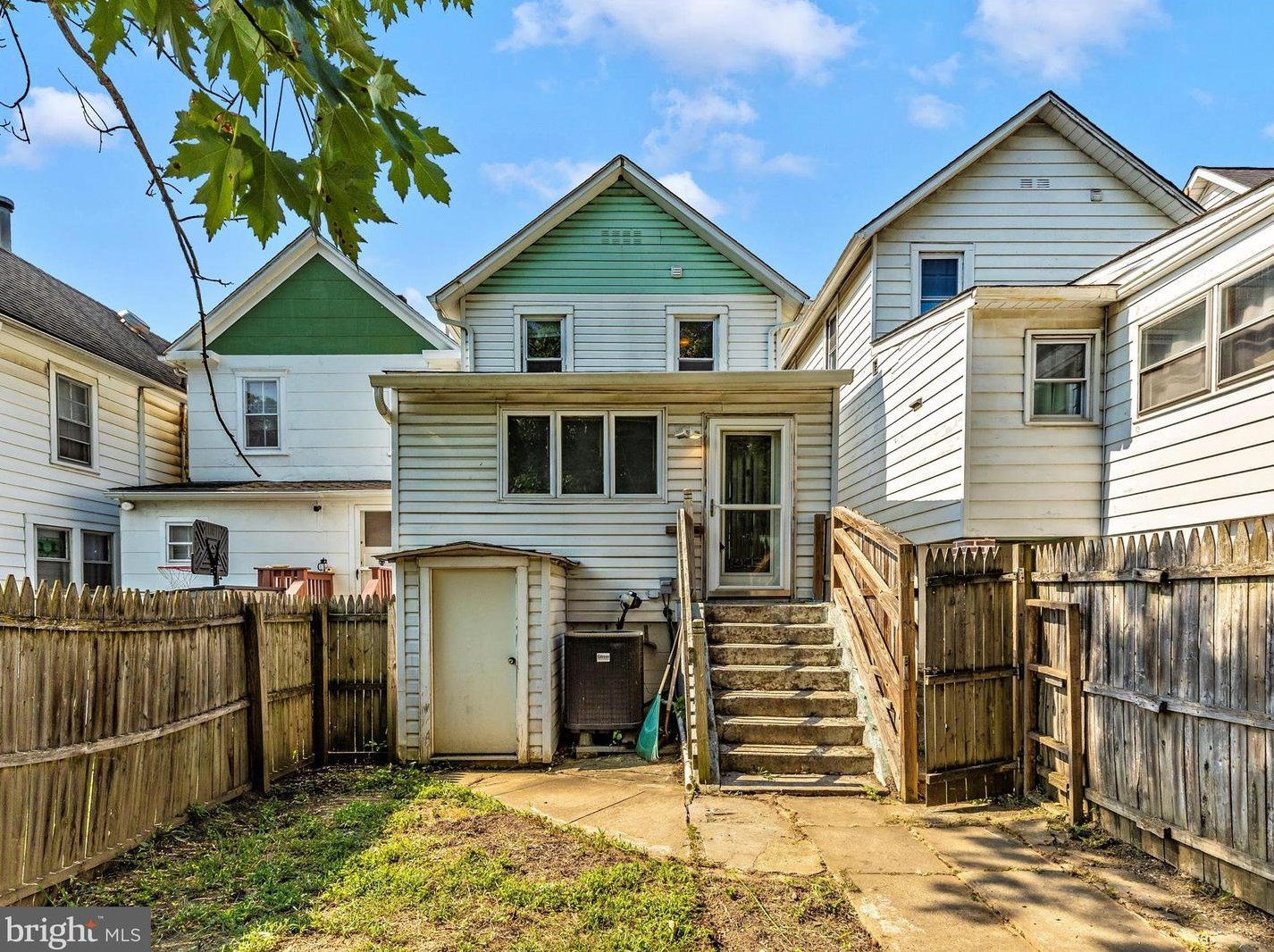 113 B St, Brunswick MD  21716-1123 exterior