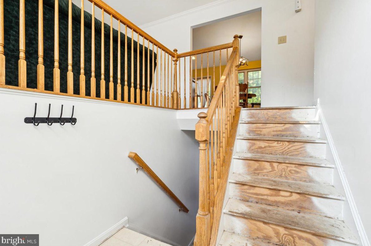 1723 Canal Run Dr, Point of Rocks, MD 21777