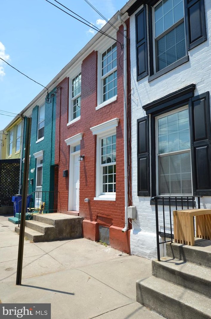 109 Water St, Frederick, MD 21701-5622