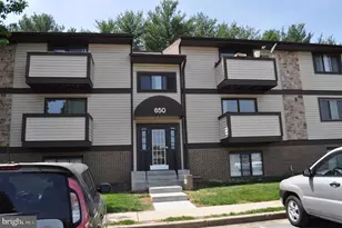 650 Heather Ridge Dr, Frederick, MD 21702 - Photo 1