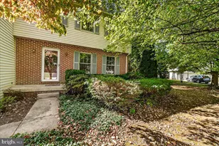 2703 Meadow Ridge Ct, Myersville, MD 21773 - Photo 4