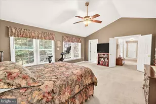 7010 Club House Cir, New Market, MD 21774 - Photo 32