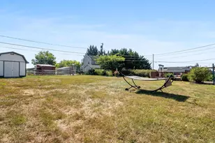 4 James St, Woodsboro, MD 21798 - Photo 36