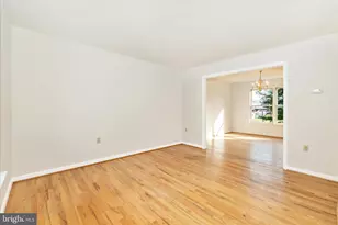 10255 Rollingridge Ct, Myersville, MD 21773 - Photo 8