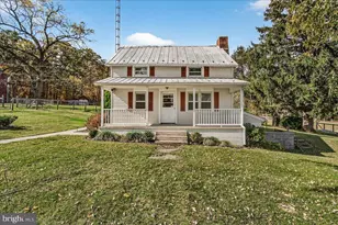 11804 Pleasant Walk Rd, Myersville, MD 21773 - Photo 2