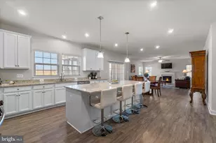 5245 Red Maple Dr, Frederick, MD 21703 - Photo 10