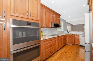 11378 Canary Dr, Ijamsville, MD 21754 - Photo 10