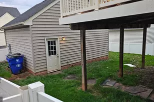 2107 Battery Ln, Frederick, MD 21702 - Photo 4