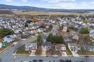 203 Lake Coventry Dr, Frederick, MD 21702 - Photo 66