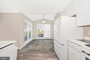 2507 Shelley Cir, Frederick, MD 21702 - Photo 16