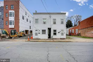 208 Broadway St, Frederick, MD 21701 - Photo 1