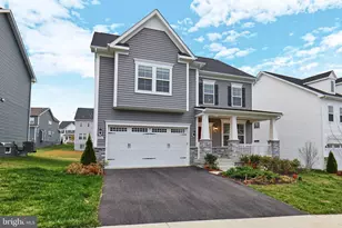 1006 Shenandoah View Pkwy, Brunswick, MD 21716 - Photo 2