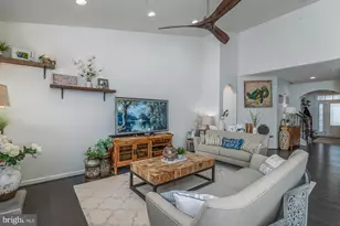 1115 Long Farm Cir, Brunswick, MD 21716 - Photo 8