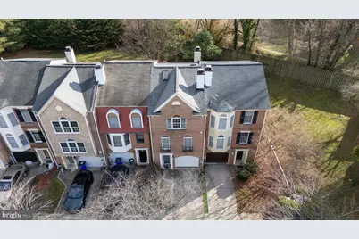 58 Victoria Square, Frederick, MD 21702 - Photo 2