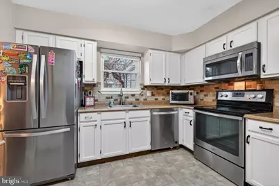 6846 Carnation Circle, Frederick, MD 21703 - Photo 2