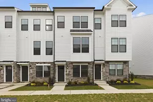 332 Ensemble Wy, Frederick, MD 21701 - Photo 2