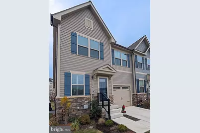 320 Hammersmith Circle, Frederick, MD 21702 - Photo 2