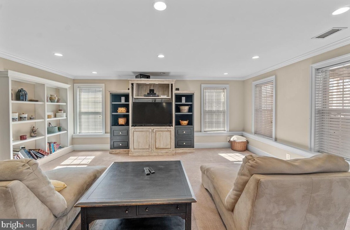 12563 Quiet Stream Ct, Mount Airy MD exterior