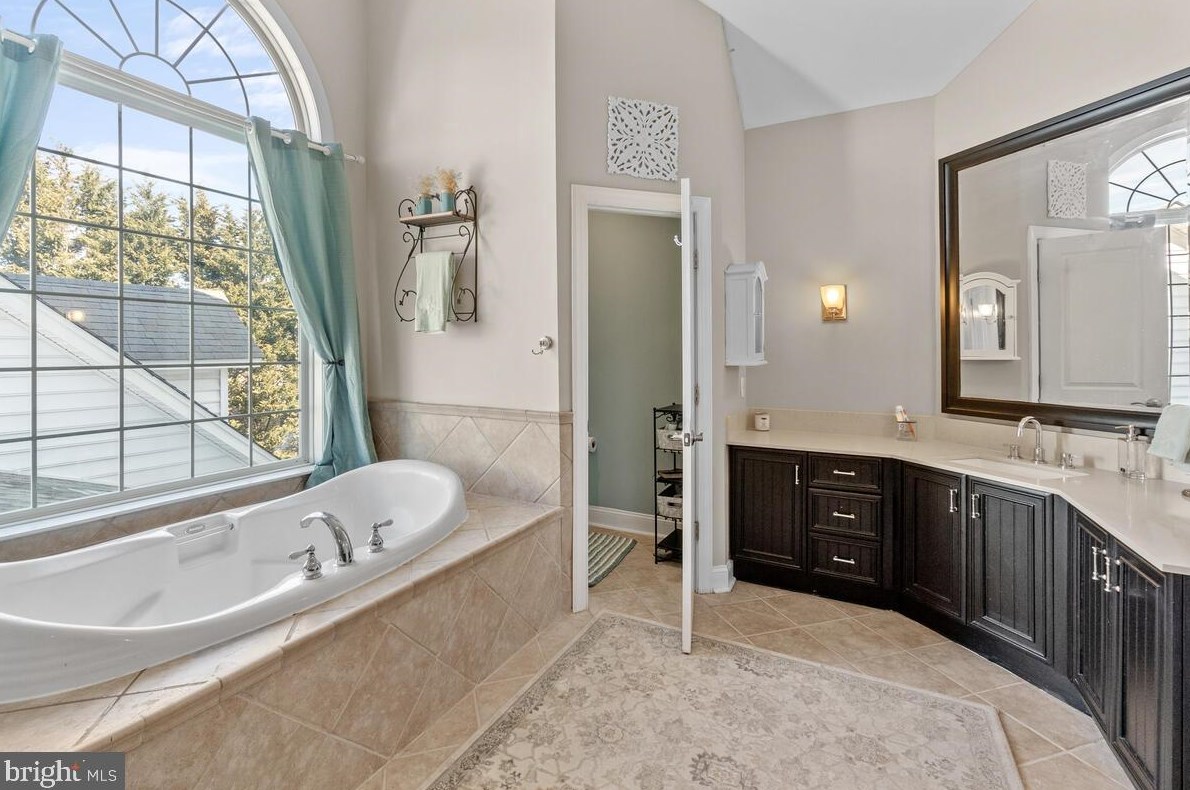 12563 Quiet Stream Ct, Mount Airy MD exterior