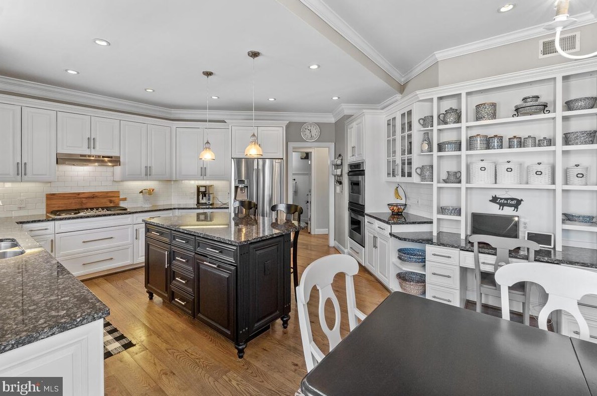 12563 Quiet Stream Ct, Mount Airy MD exterior