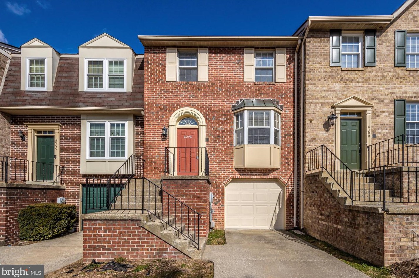 8298 Waterside Ct, Frederick, MD 21701-9301