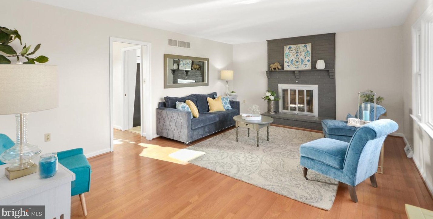 1507 Pleasant View Rd, Adamstown, MD 21710-9012