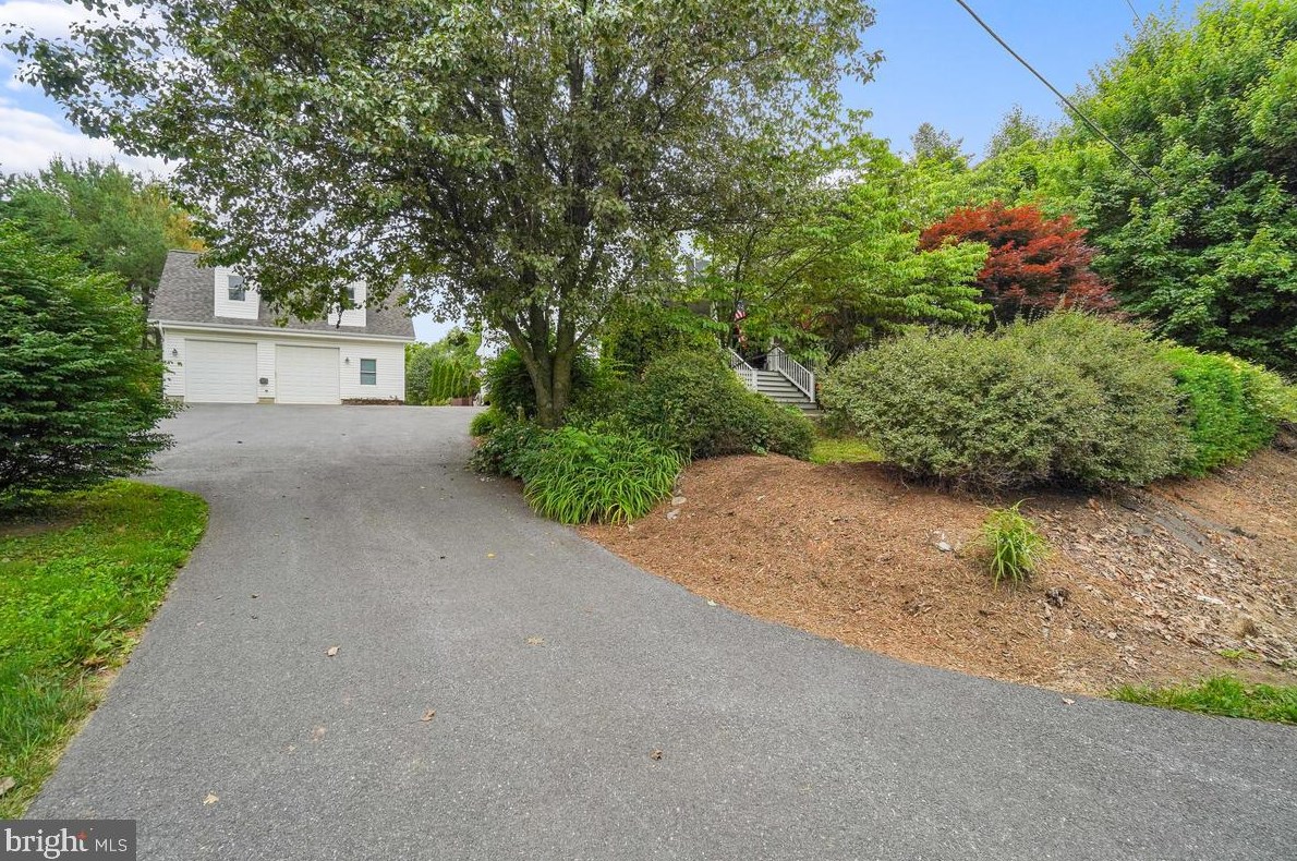 4304 Bartholows Rd, Mount Airy MD  21771-4916 exterior